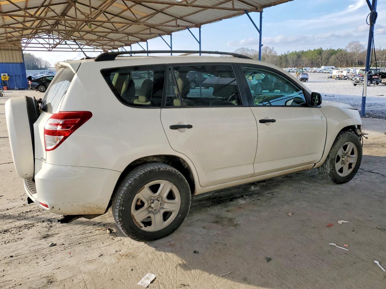 2012 TOYOTA RAV4 photo 3