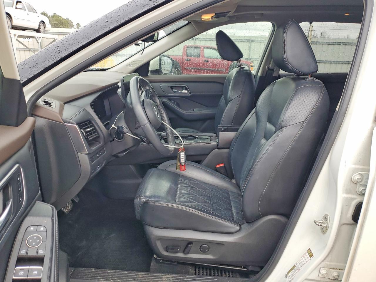 2021 NISSAN ROGUE PLATINUM photo 13