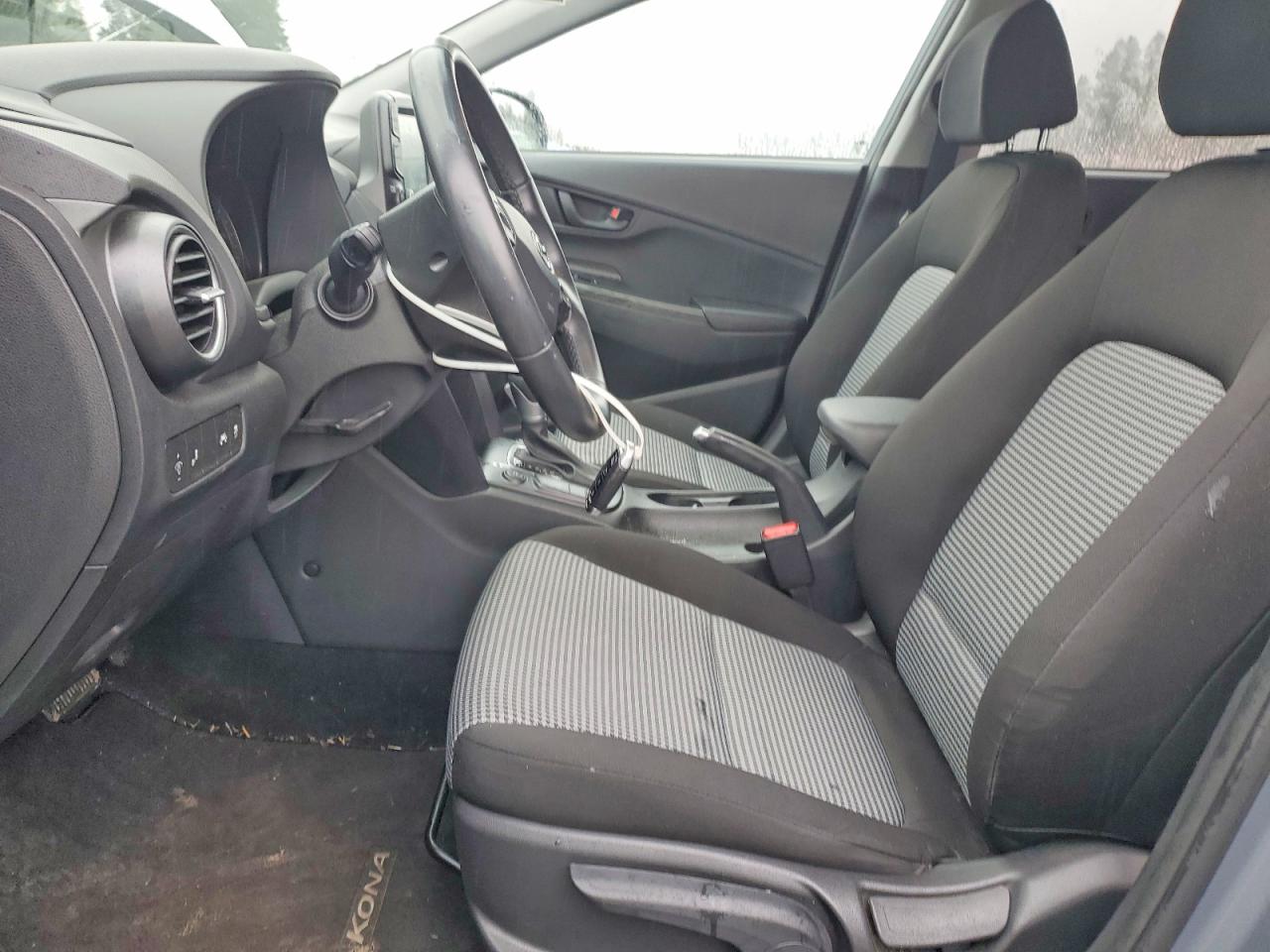 2020 HYUNDAI KONA SEL photo 7