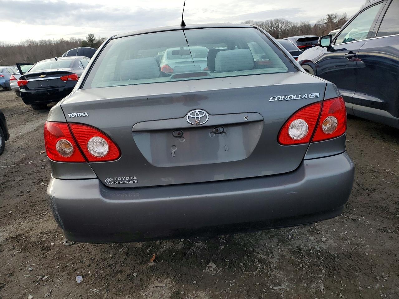 2005 TOYOTA COROLLA CE photo 6