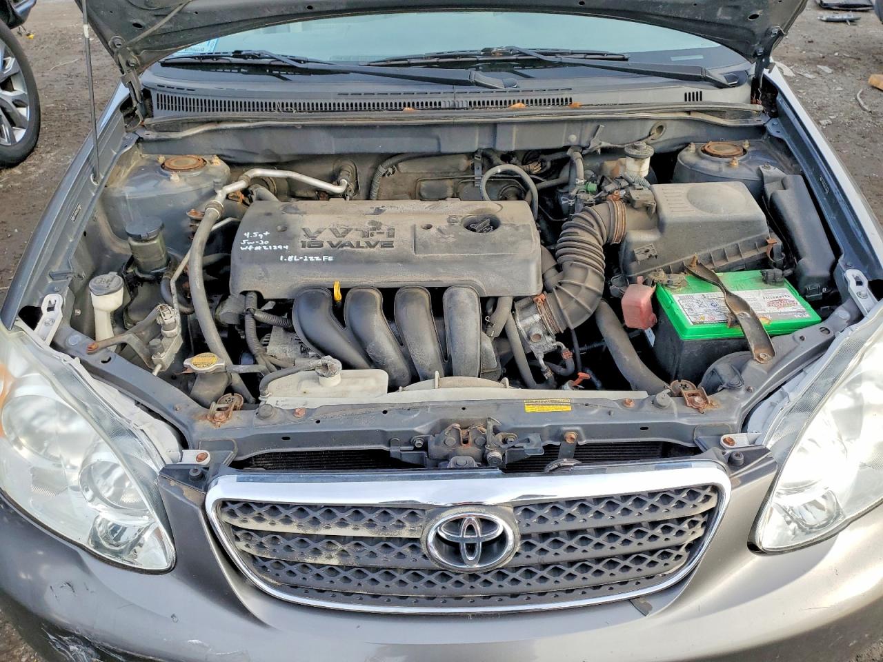 2005 TOYOTA COROLLA CE photo 11
