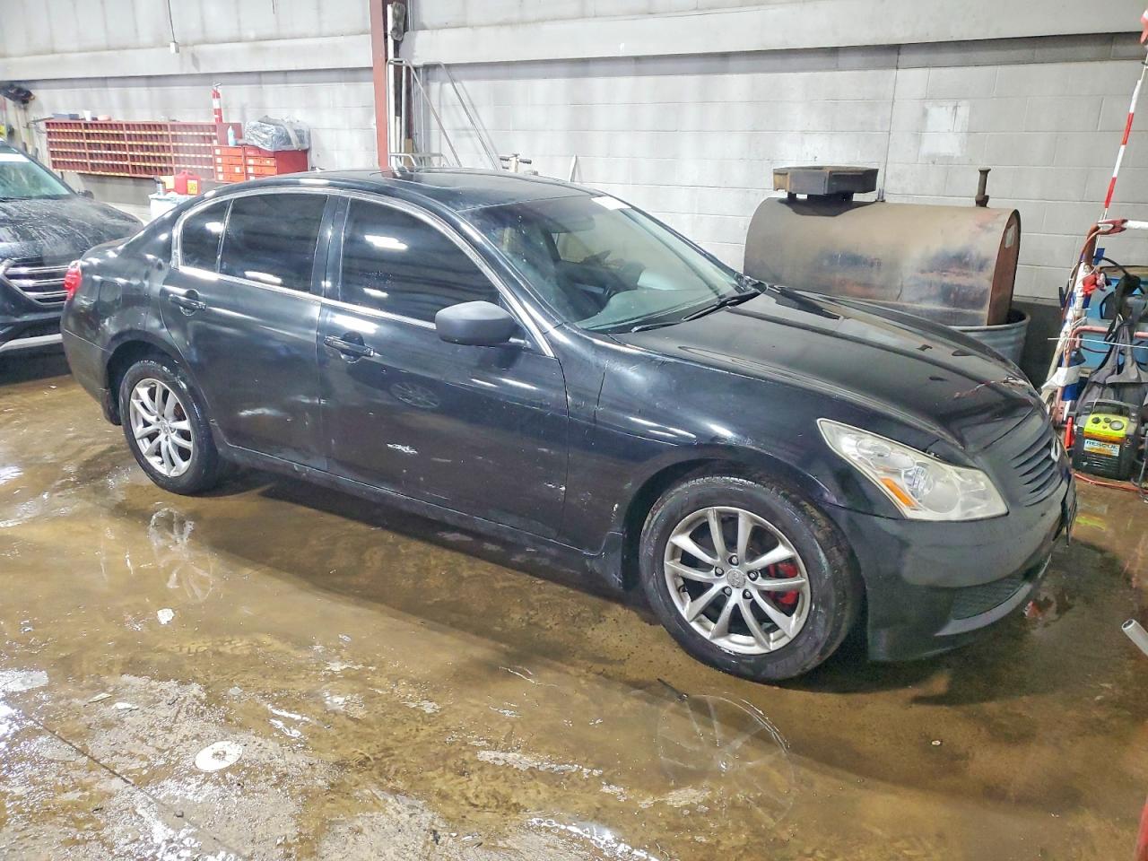2009 INFINITI G37 photo 4