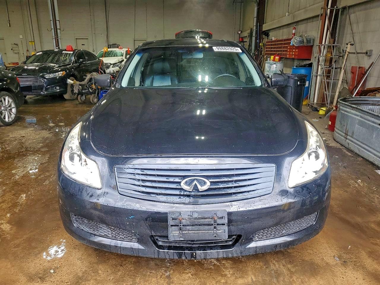 2009 INFINITI G37 photo 5