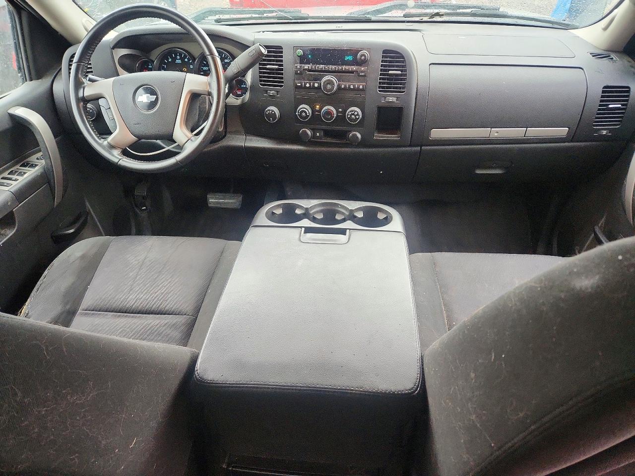 2010 CHEVROLET SILVERADO K1500 LT photo 8