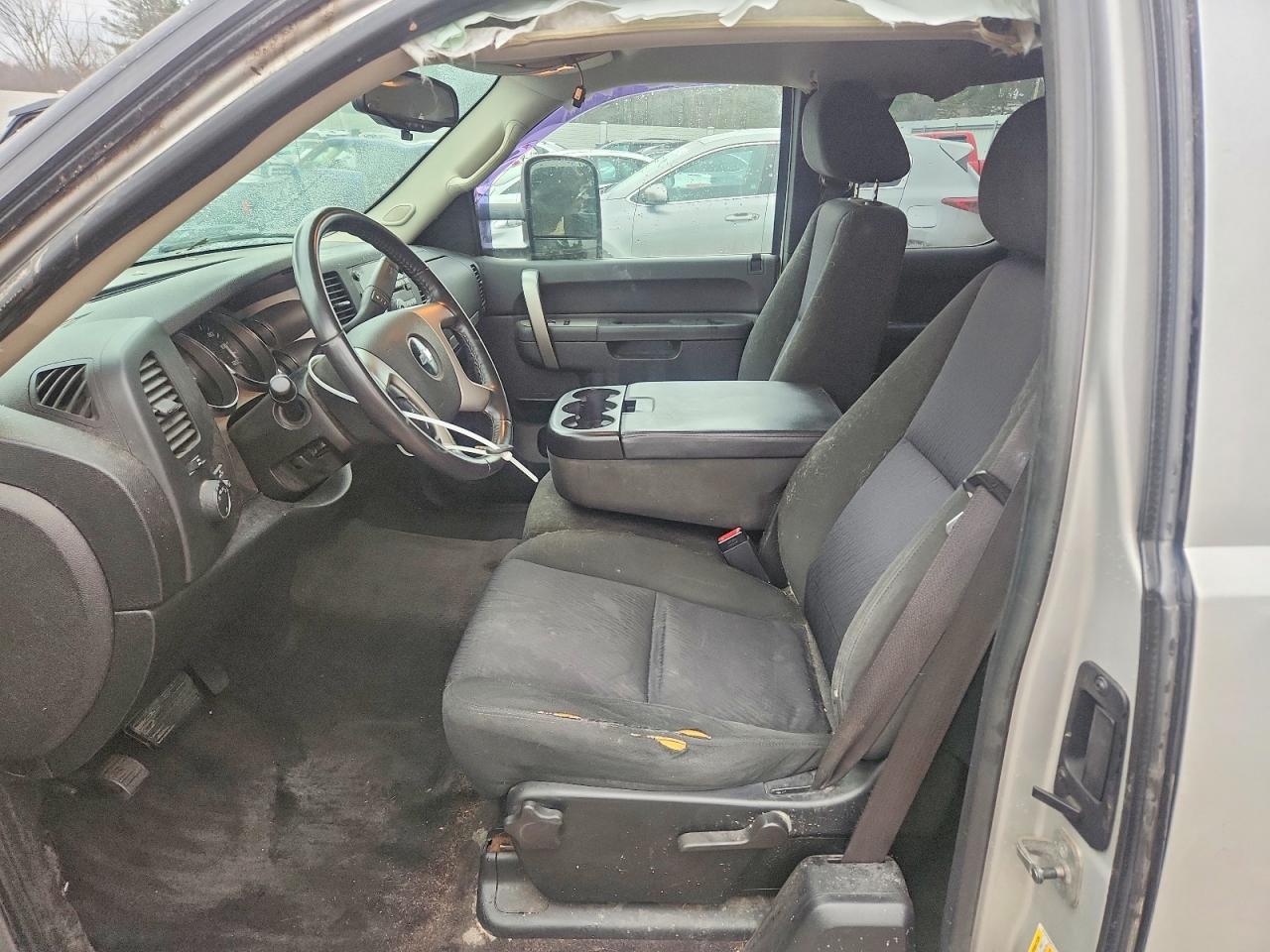 2010 CHEVROLET SILVERADO K1500 LT photo 7