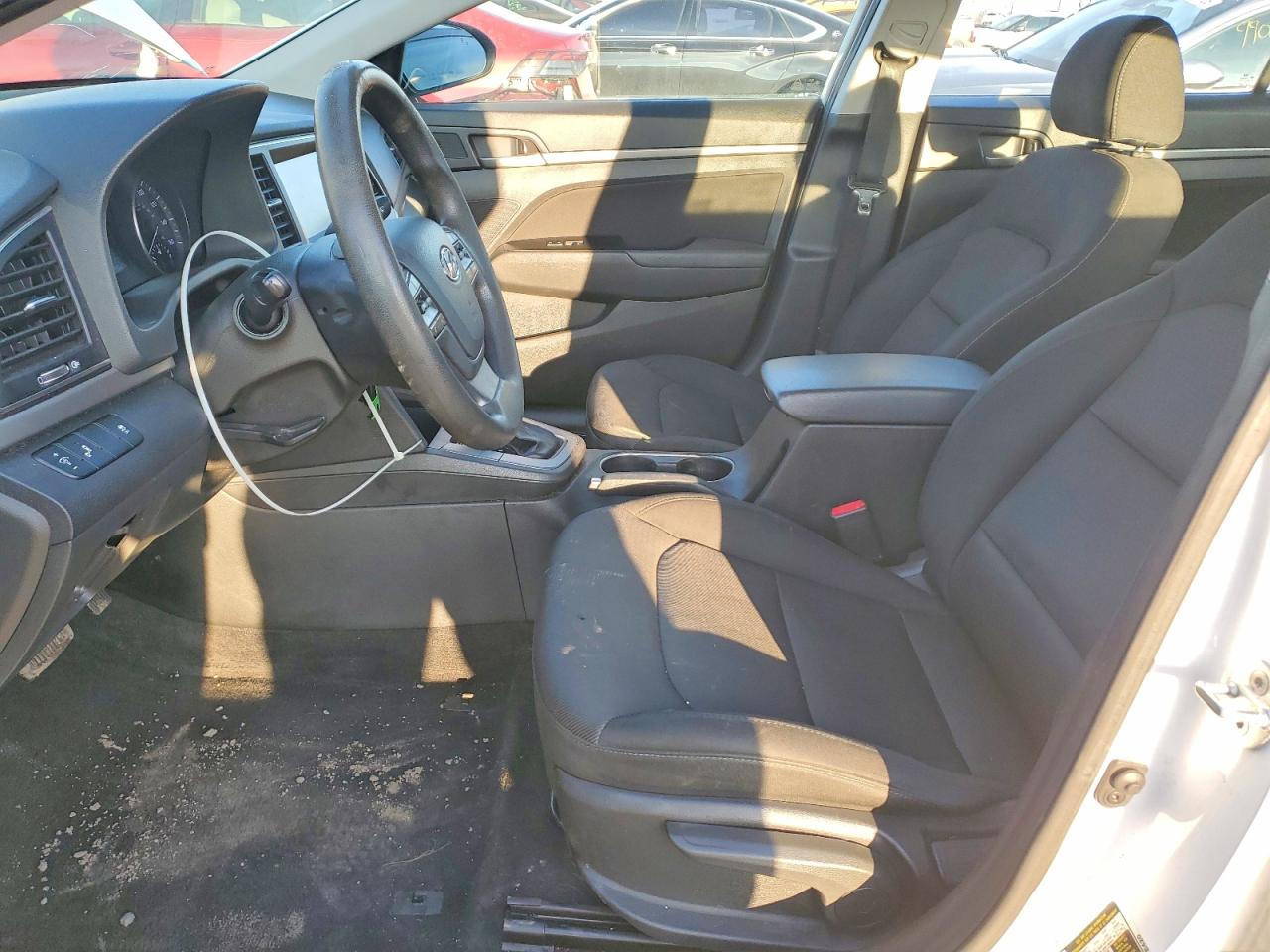 2018 HYUNDAI ELANTRA SEL photo 7