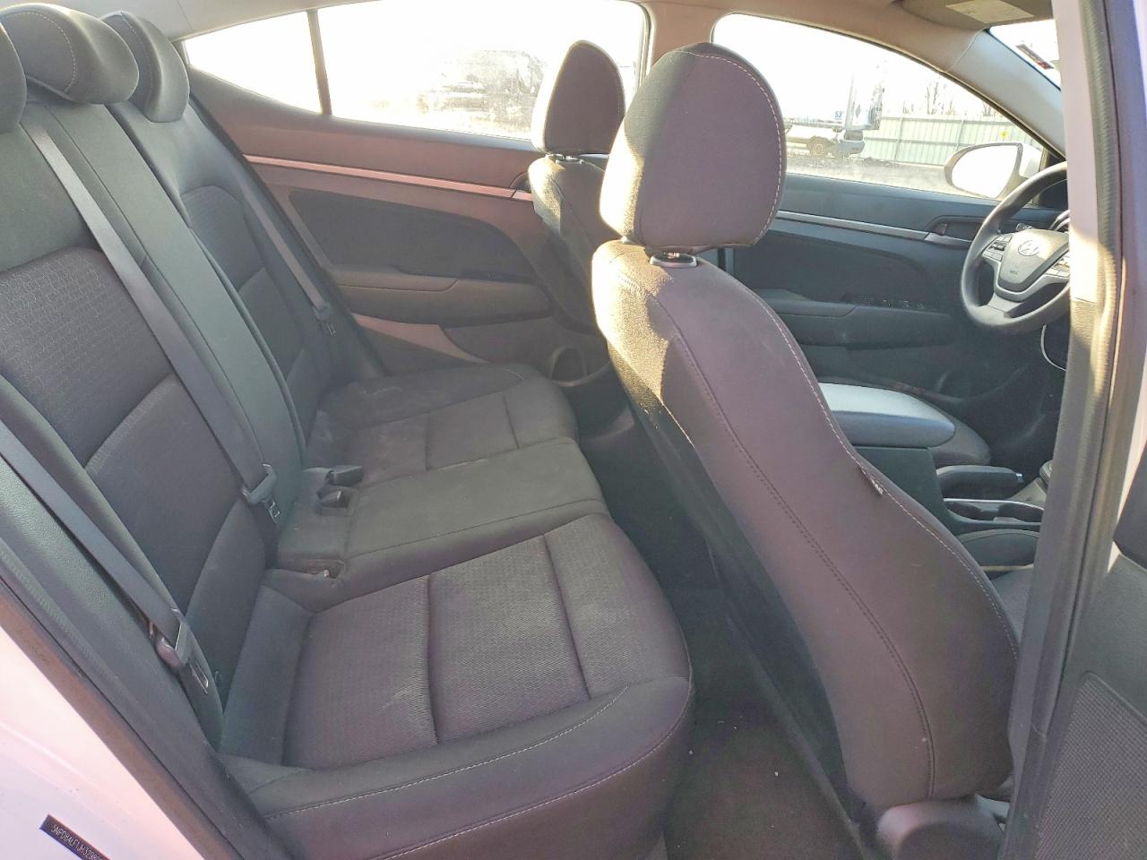 2018 HYUNDAI ELANTRA SEL photo 10