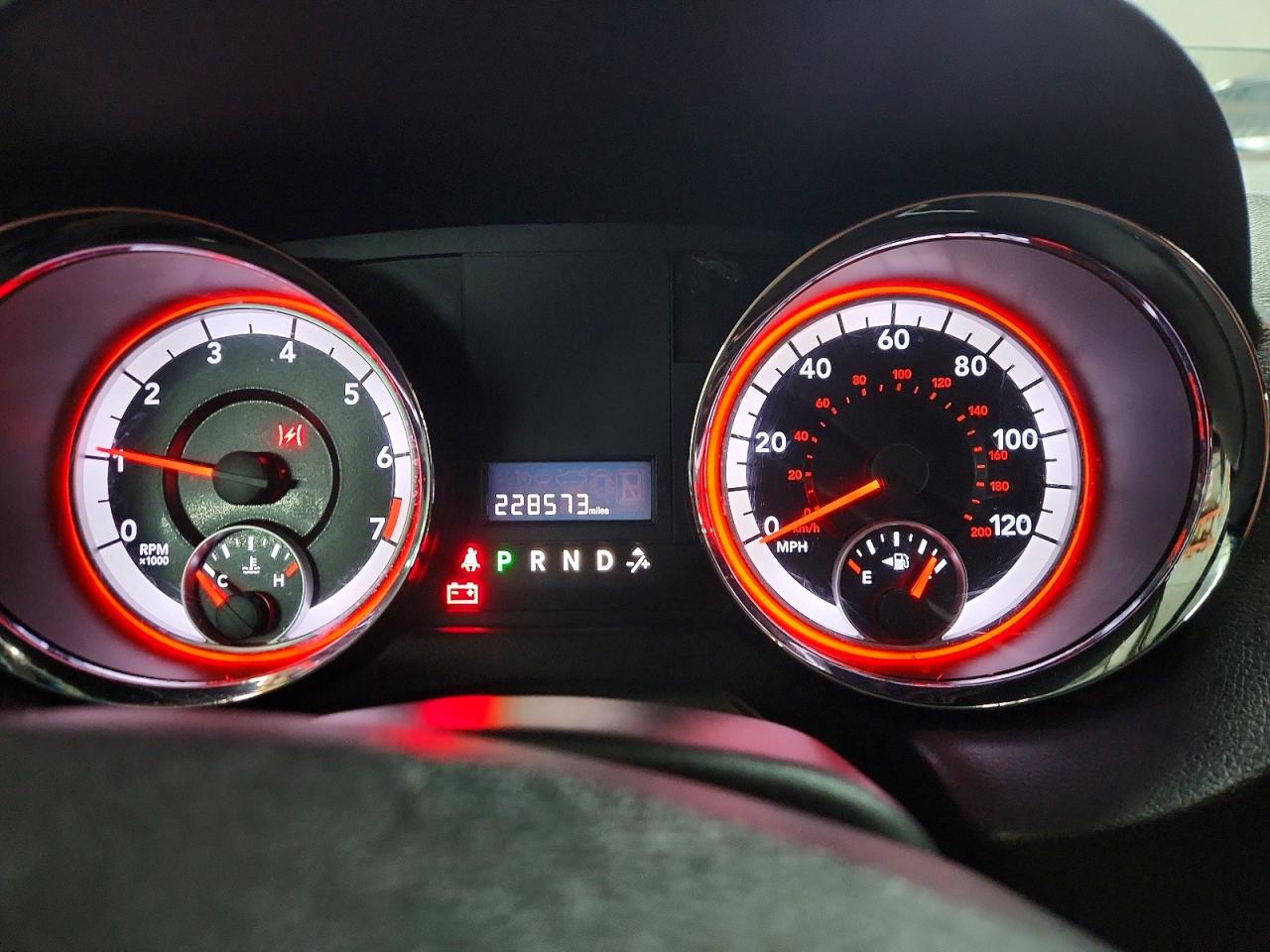 2012 DODGE GRAND CARAVAN SXT photo 9