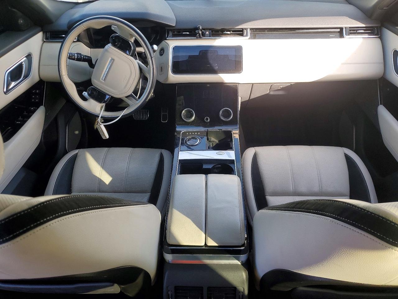 2019 LAND ROVER RANGE ROVER VELAR R-DYNAMIC SE photo 15