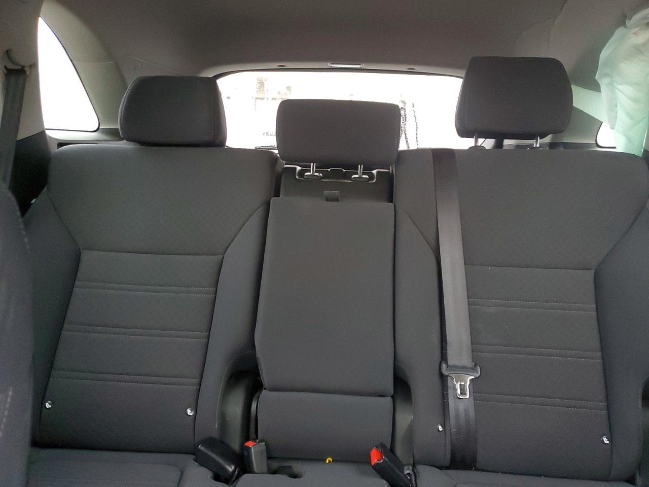 2017 KIA SORENTO LX photo 10