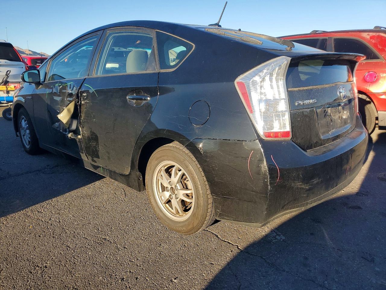 2010 TOYOTA PRIUS photo 3