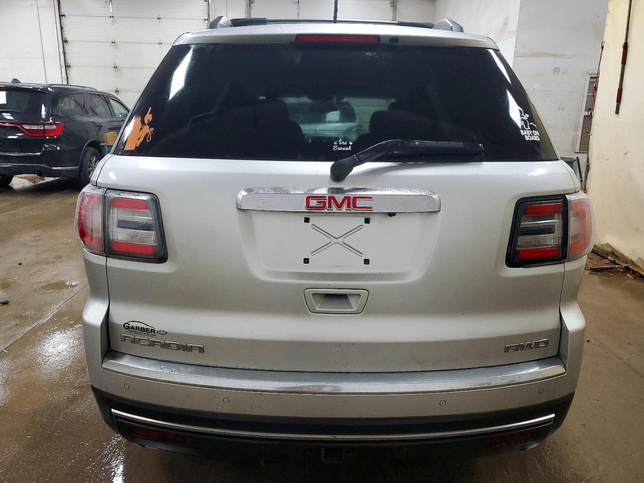 2014 GMC ACADIA SLE photo 16