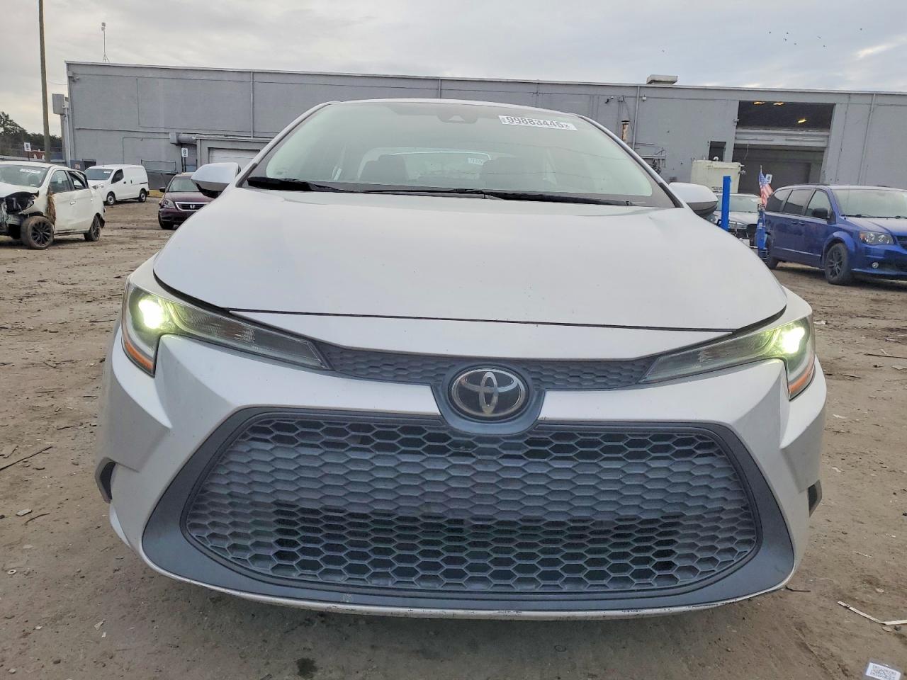 2021 TOYOTA COROLLA LE photo 9