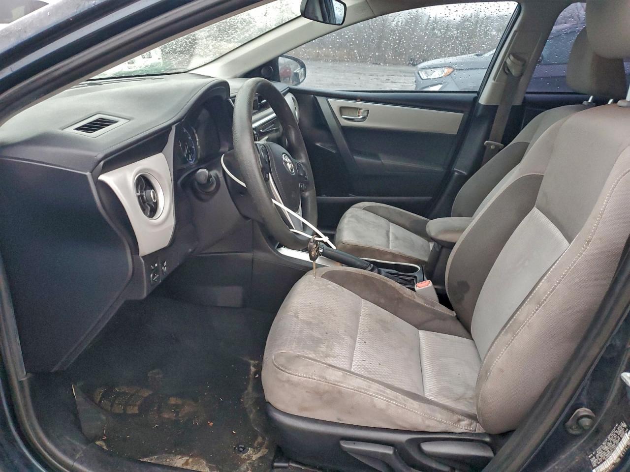 2018 TOYOTA COROLLA L photo 7