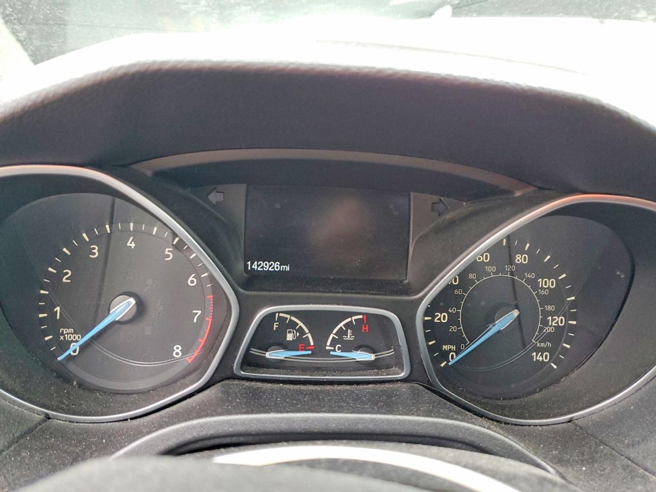 2018 FORD FOCUS SE photo 9