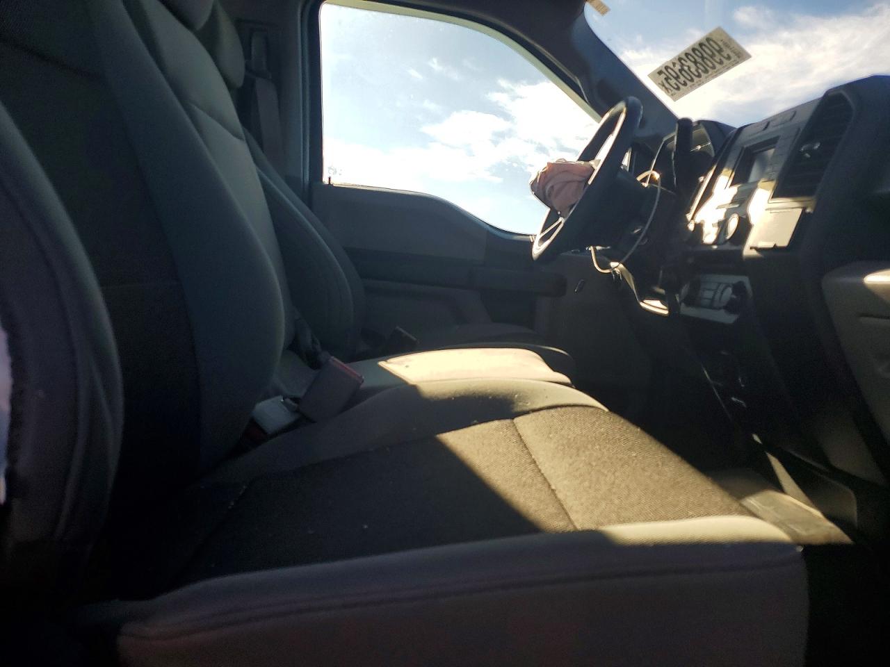 2017 FORD F150 photo 10