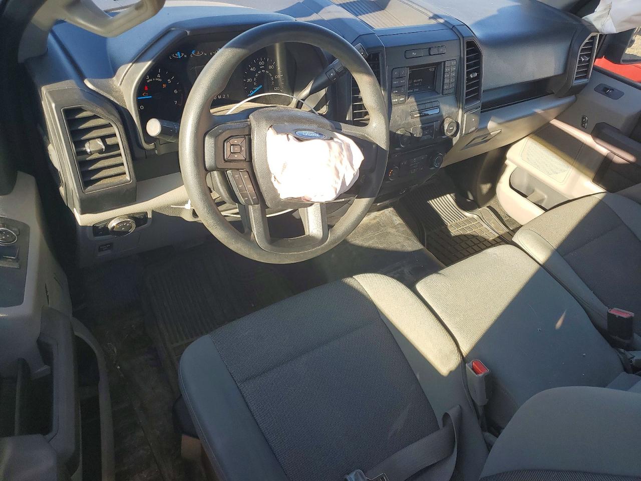 2017 FORD F150 photo 8