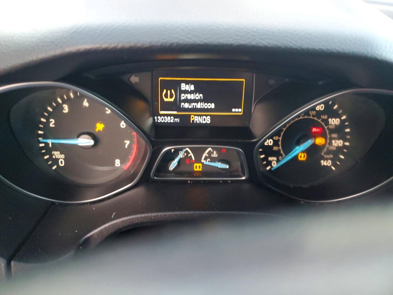 2015 FORD FOCUS SE photo 17