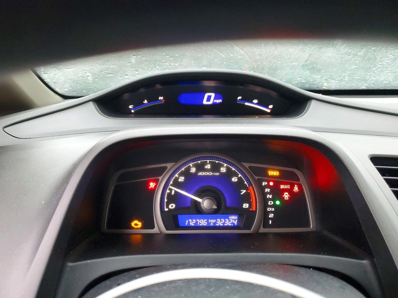 2011 HONDA CIVIC LX photo 9