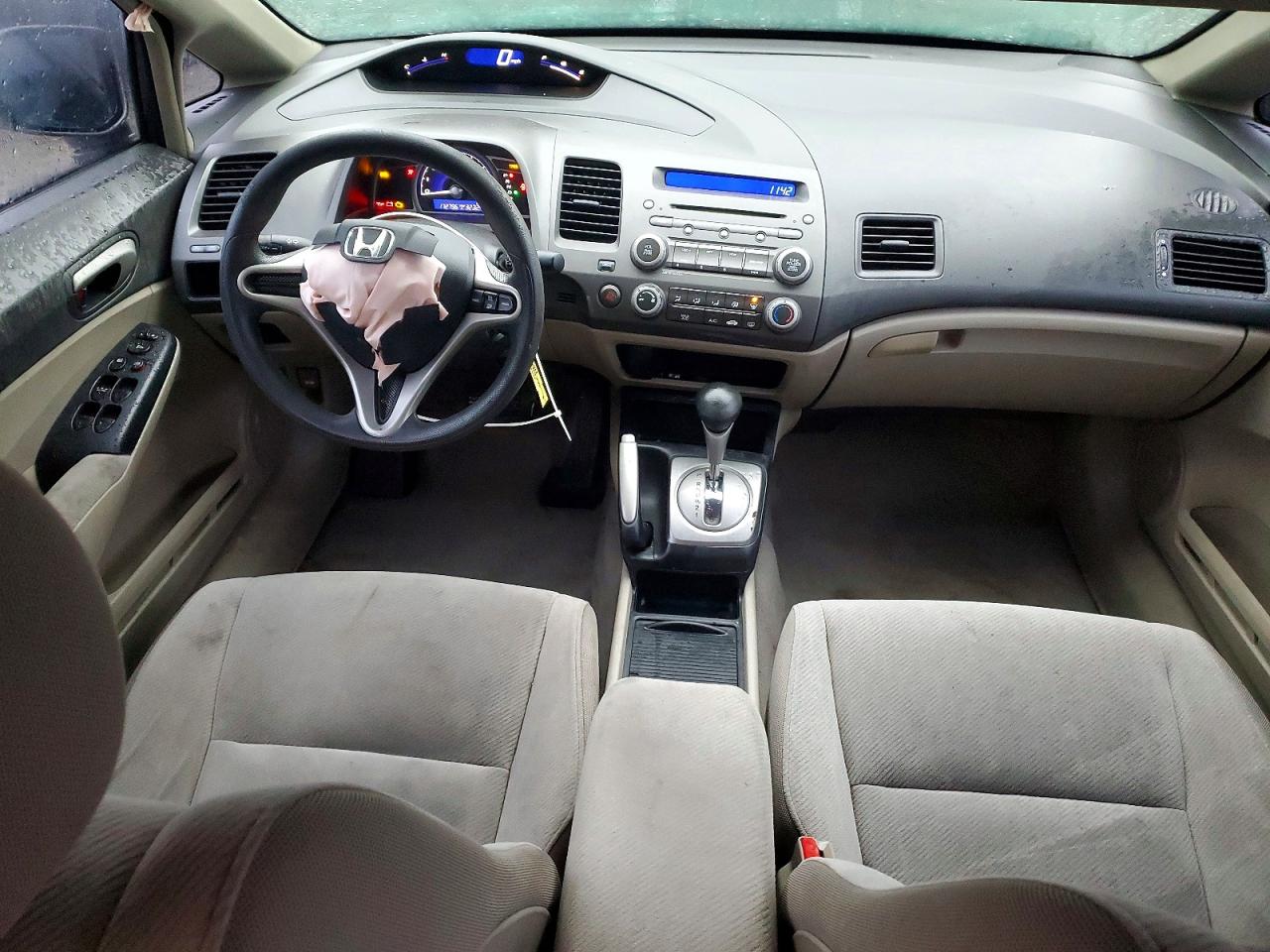 2011 HONDA CIVIC LX photo 8