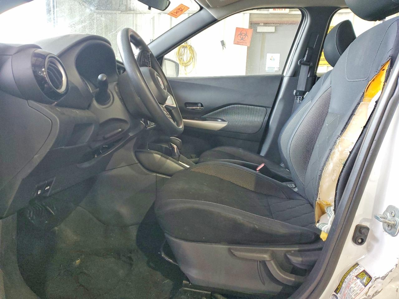 2018 NISSAN KICKS SV photo 7