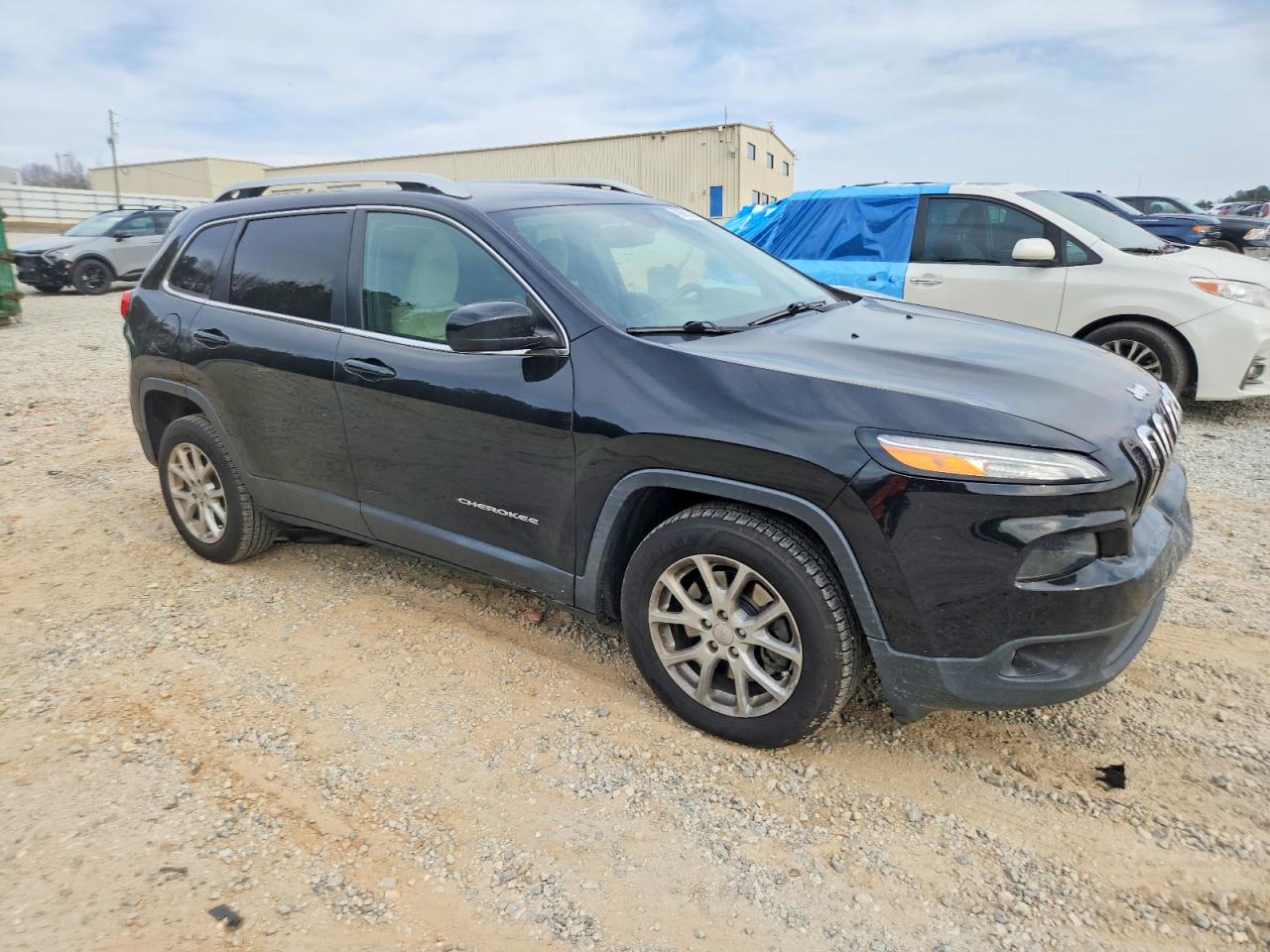 2018 JEEP CHEROKEE LATITUDE photo 7