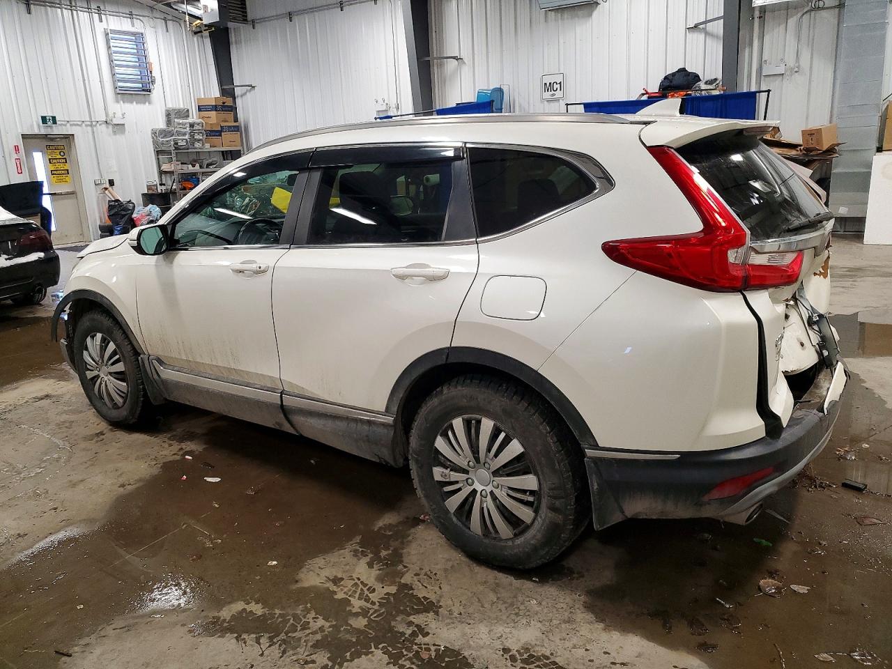 2018 HONDA CR-V TOURING photo 2