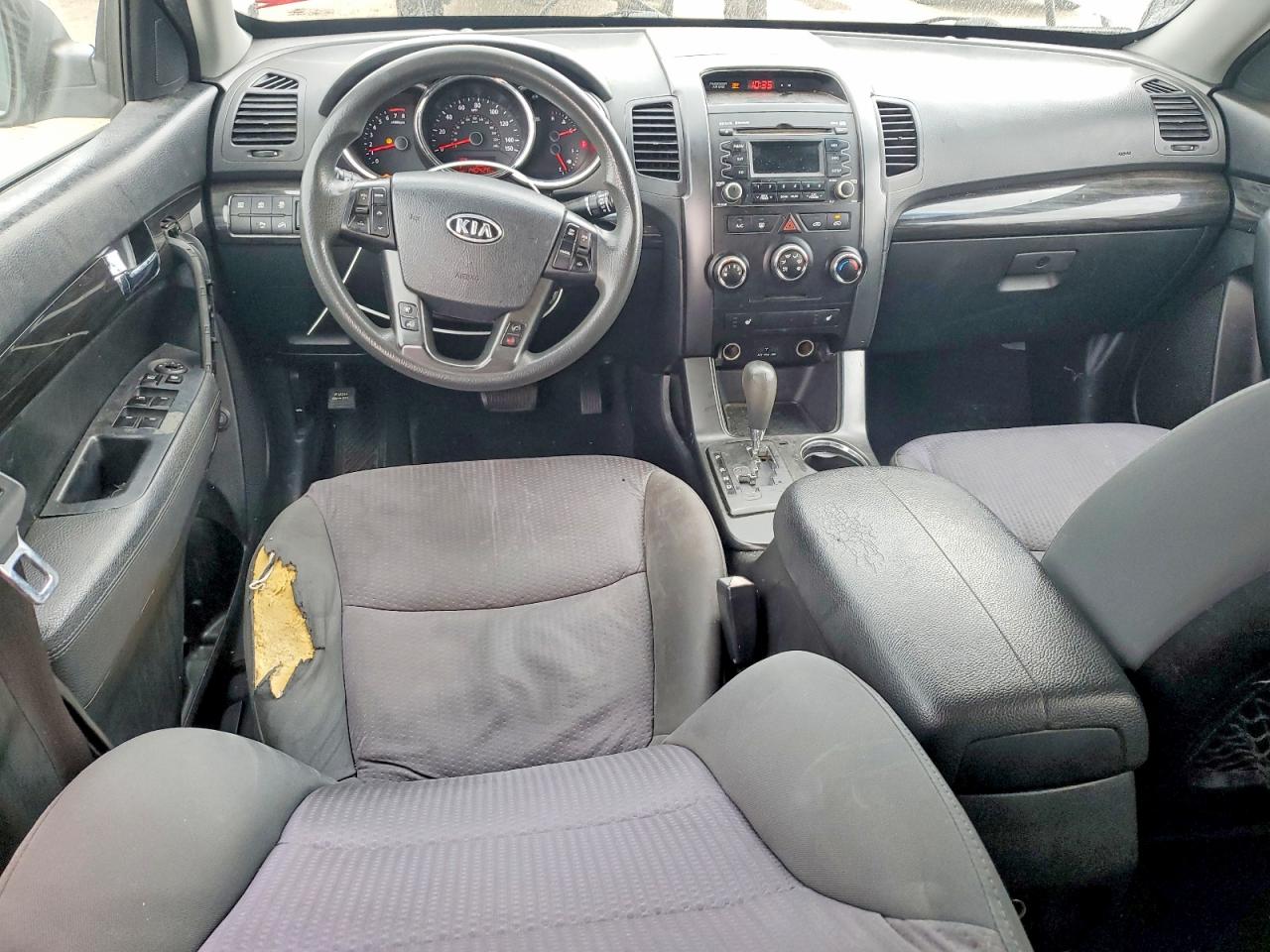 2012 KIA SORENTO BASE photo 8