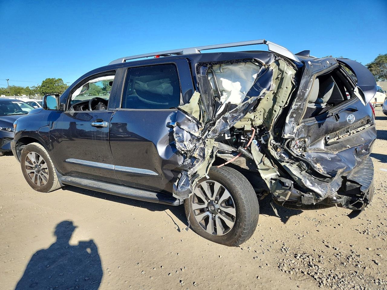 2022 TOYOTA SEQUOIA LIMITED photo 2