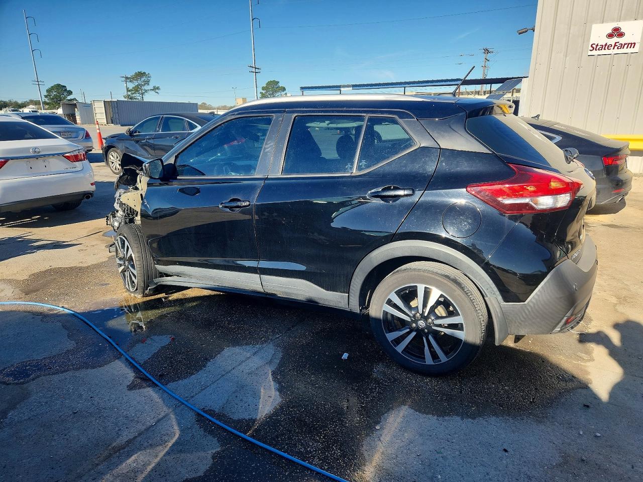 2020 NISSAN KICKS SV photo 2