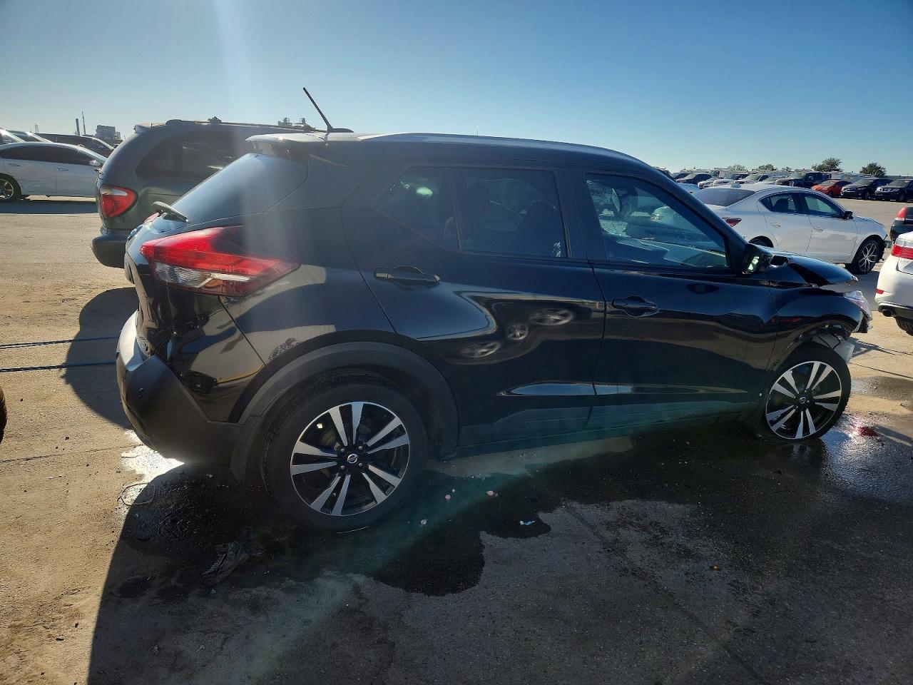 2020 NISSAN KICKS SV photo 3