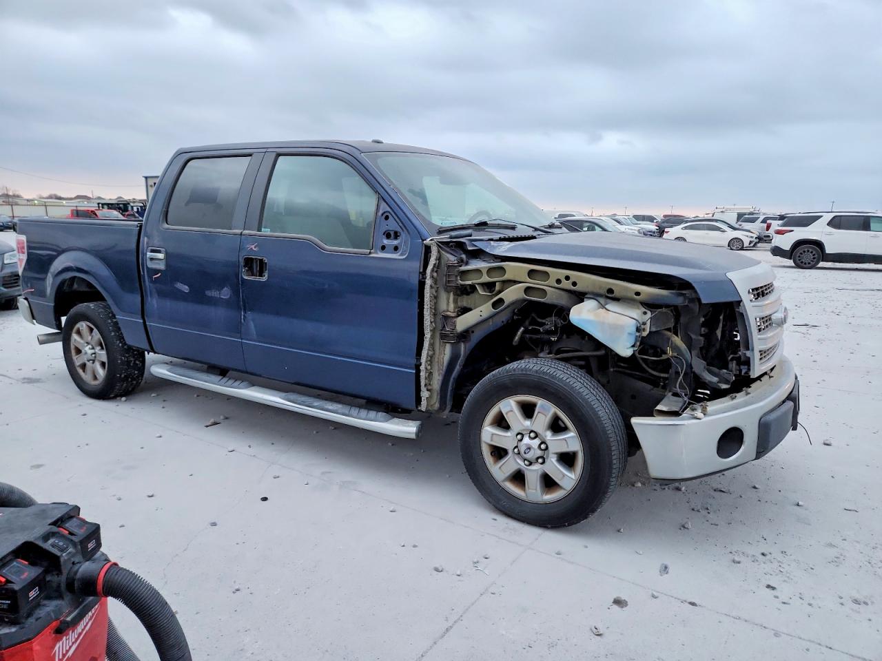 2013 FORD F150 SUPERCREW photo 4