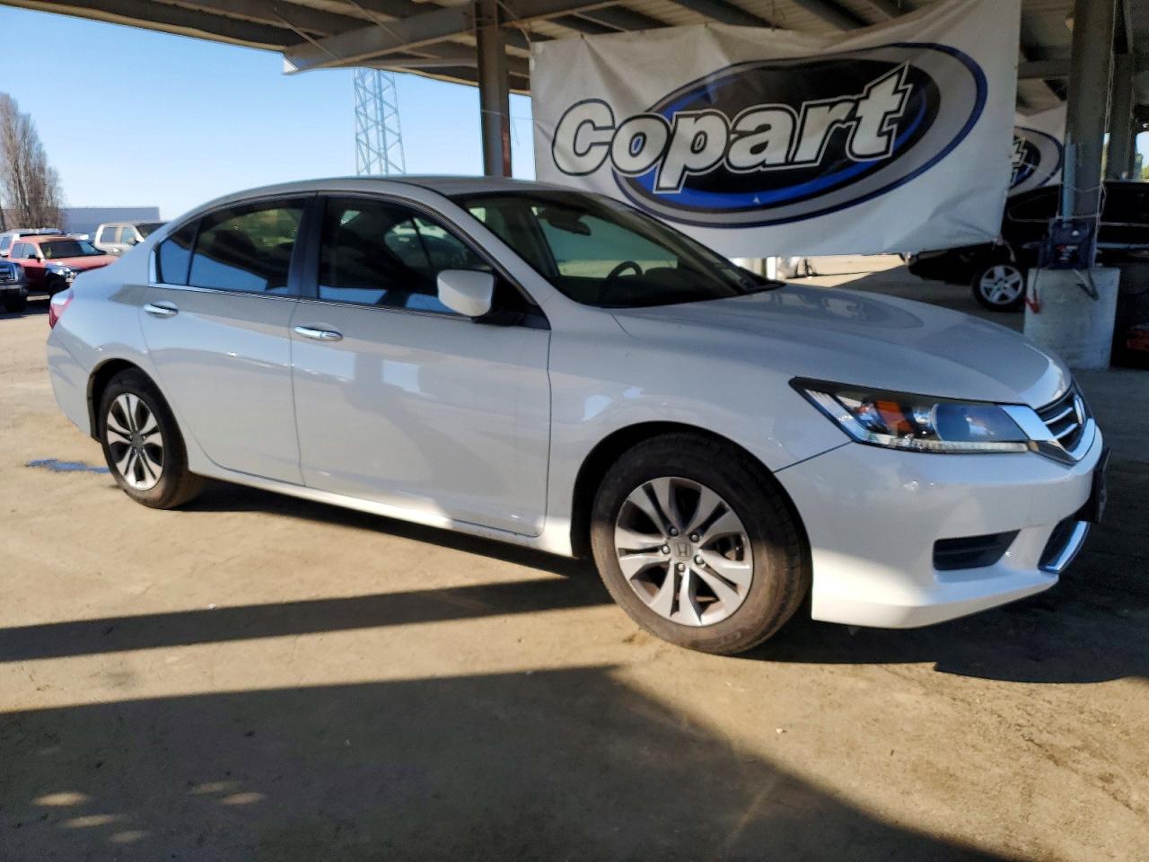 2015 HONDA ACCORD LX photo 7