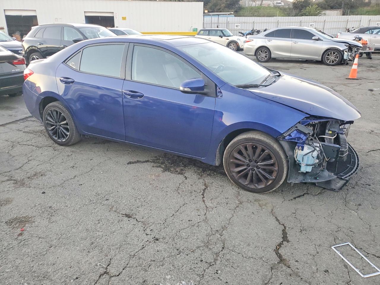 2016 TOYOTA COROLLA L photo 4