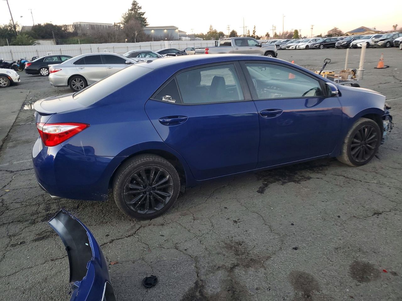 2016 TOYOTA COROLLA L photo 3