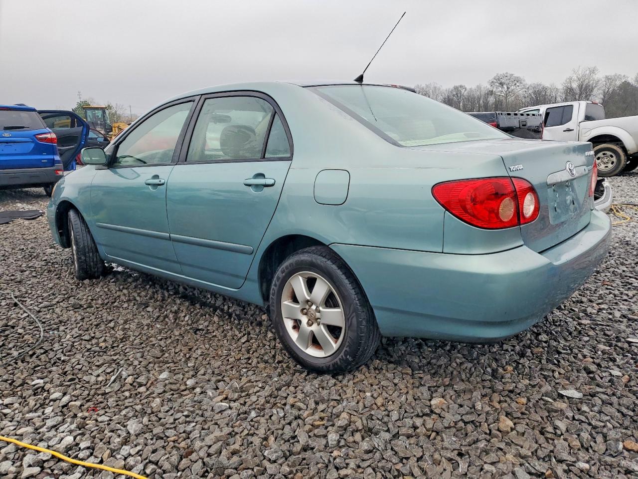 2006 TOYOTA COROLLA CE photo 2