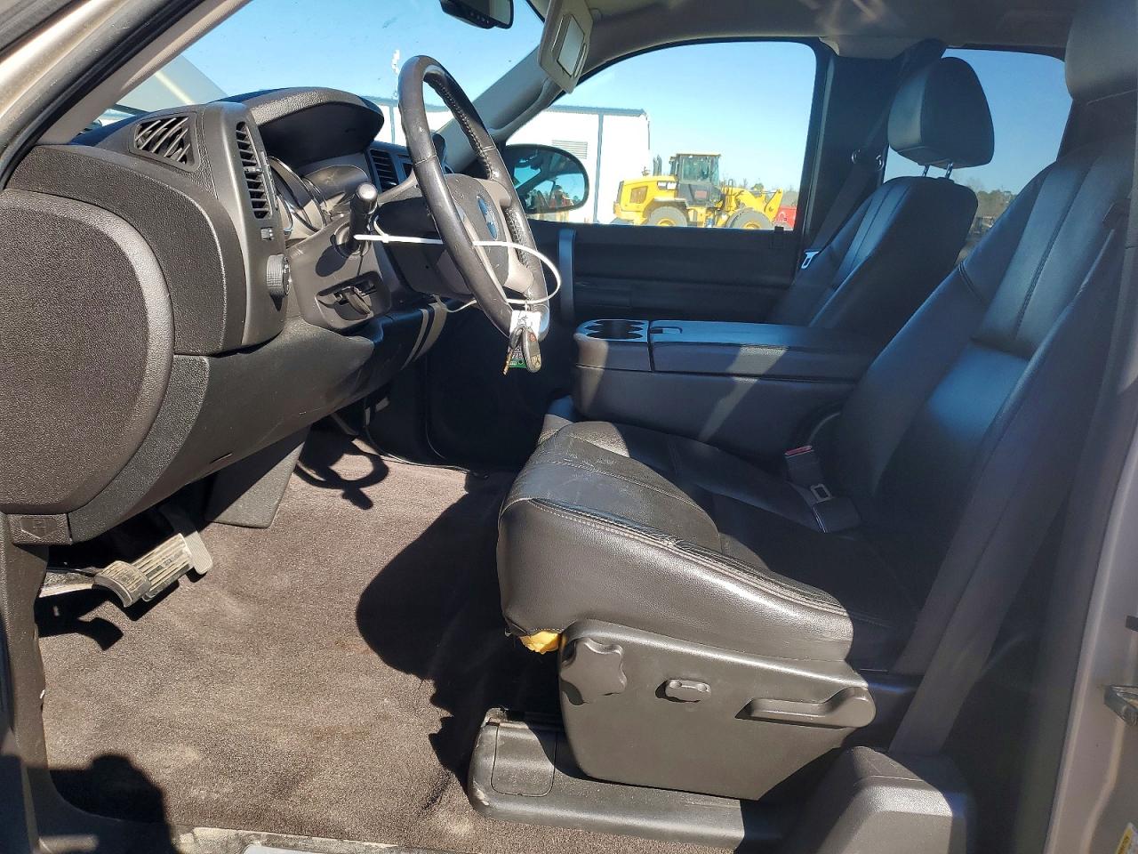 2009 CHEVROLET SILVERADO C1500 LT photo 7