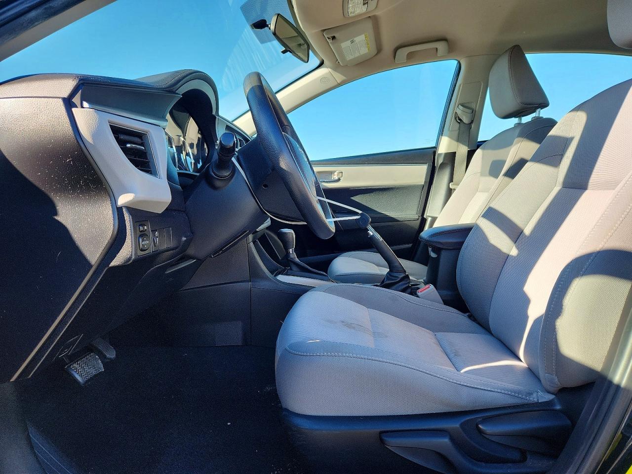 2015 TOYOTA COROLLA L photo 7