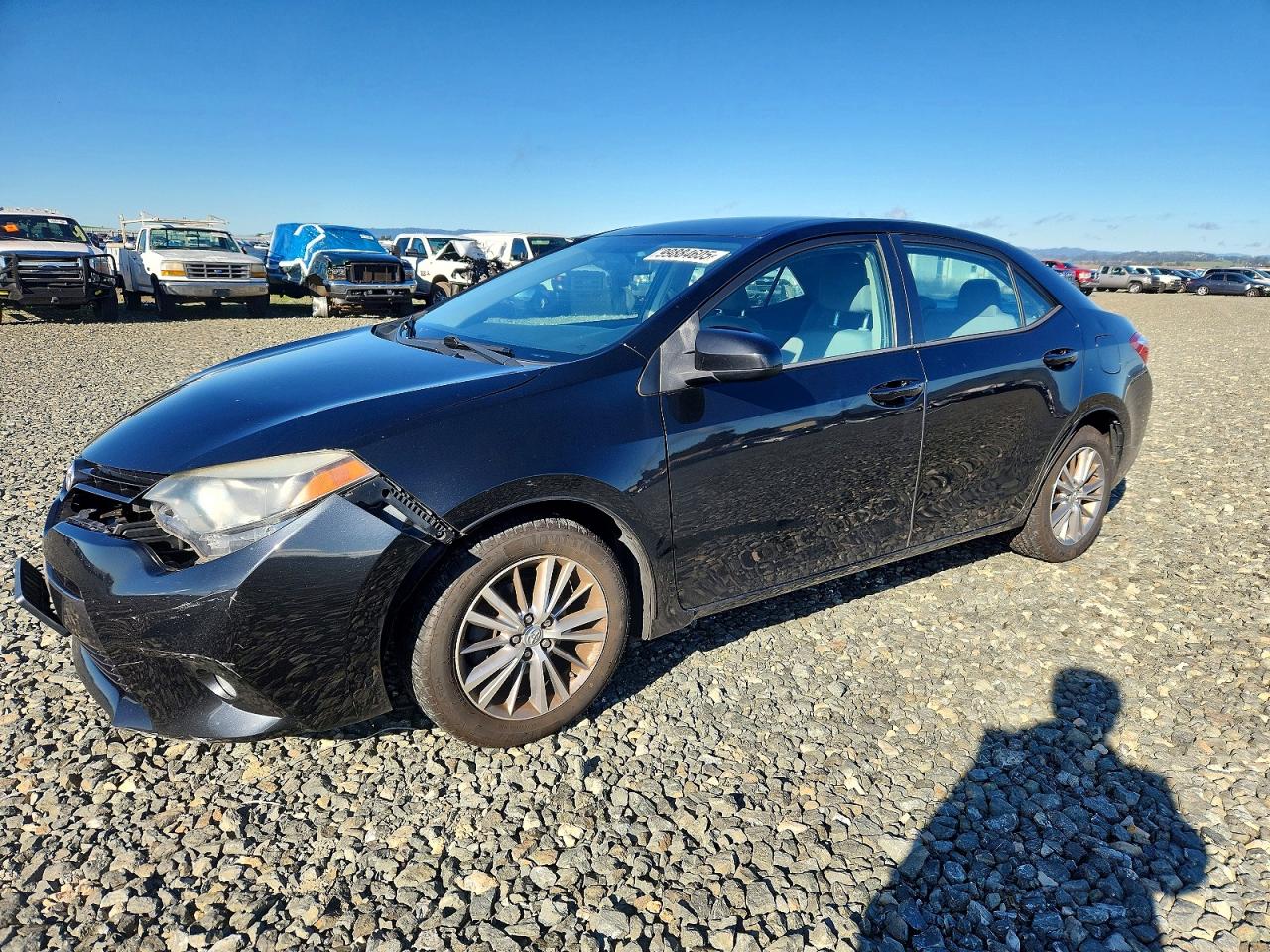 2015 TOYOTA COROLLA