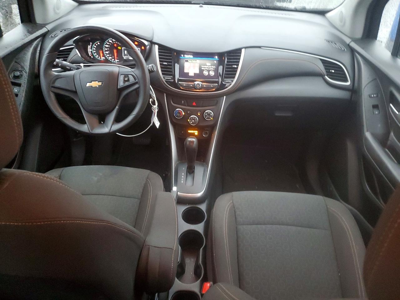 2021 CHEVROLET TRAX LS photo 8