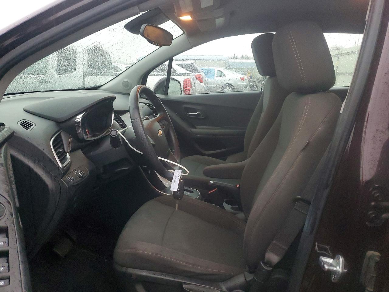 2021 CHEVROLET TRAX LS photo 7