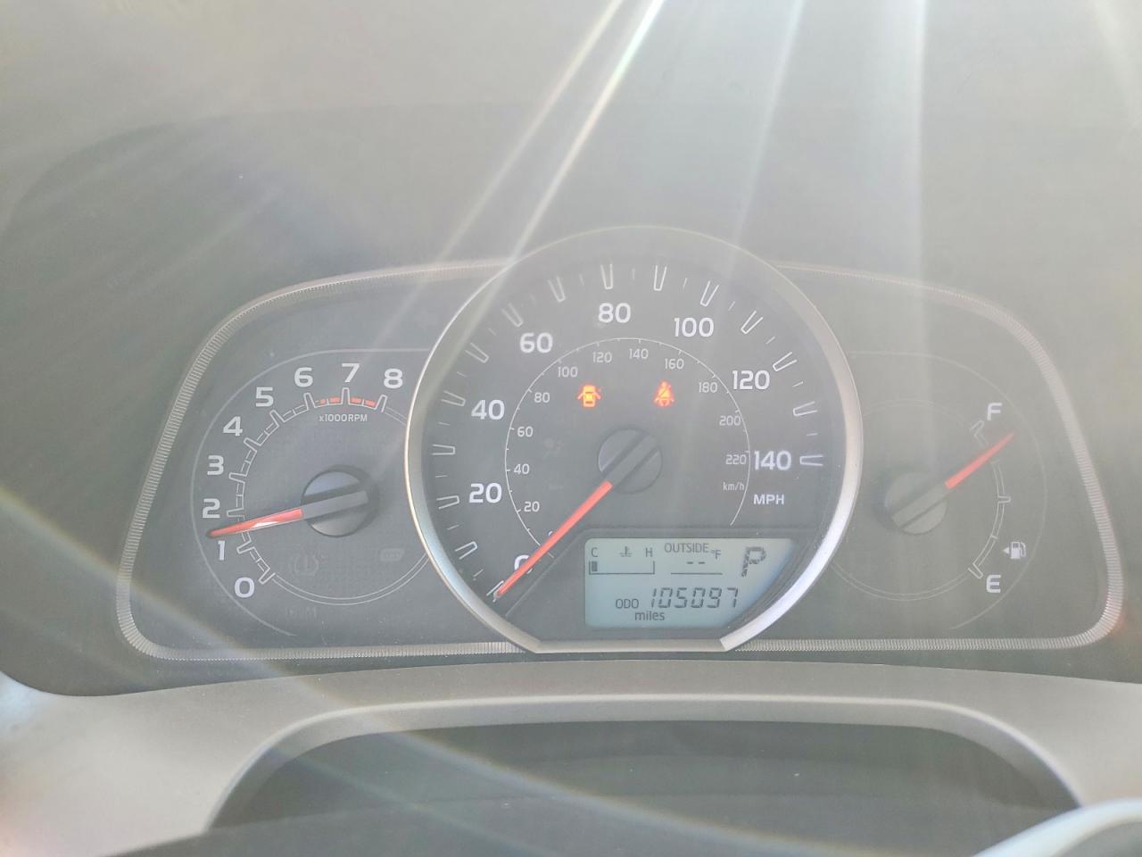2014 TOYOTA RAV4 XLE photo 9