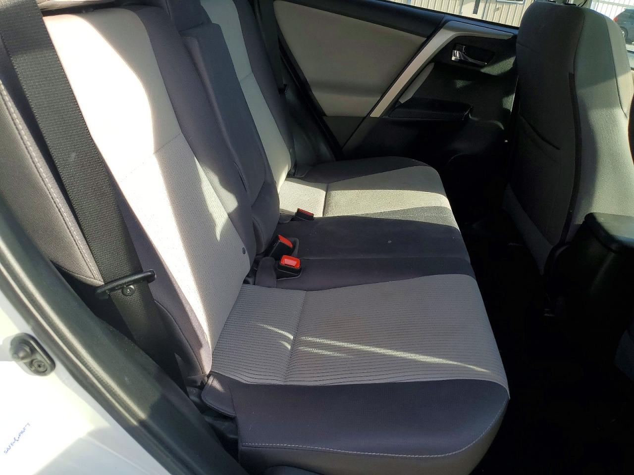 2014 TOYOTA RAV4 XLE photo 11