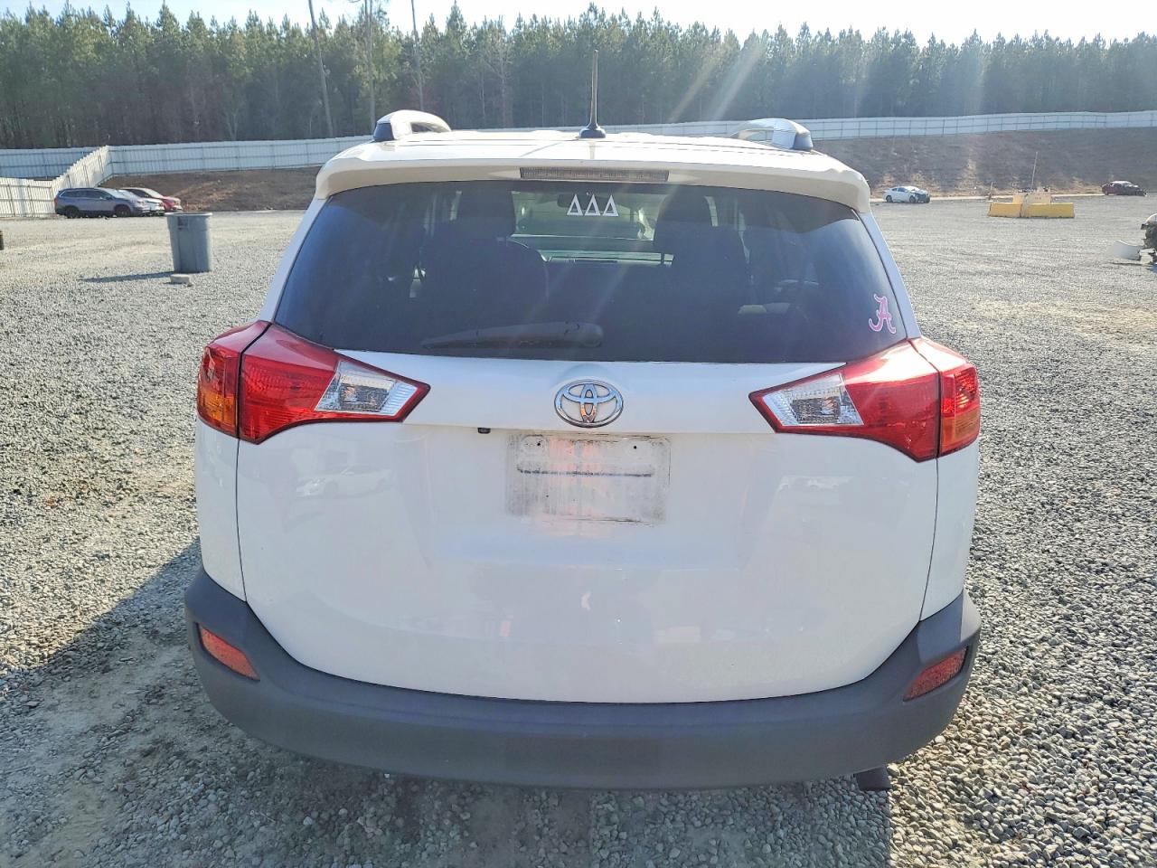 2014 TOYOTA RAV4 XLE photo 6