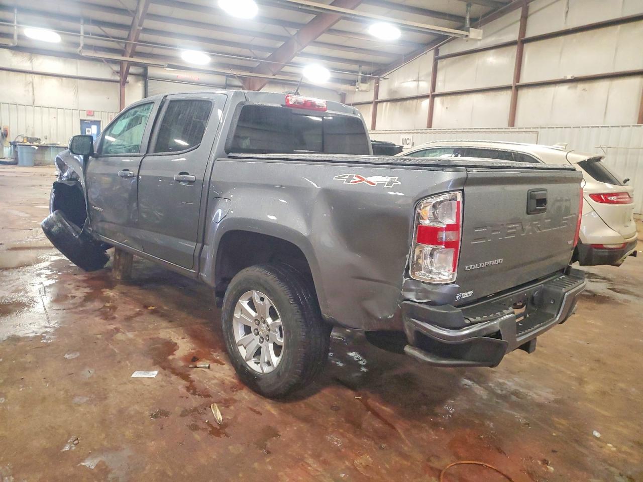 2022 CHEVROLET COLORADO LT photo 2