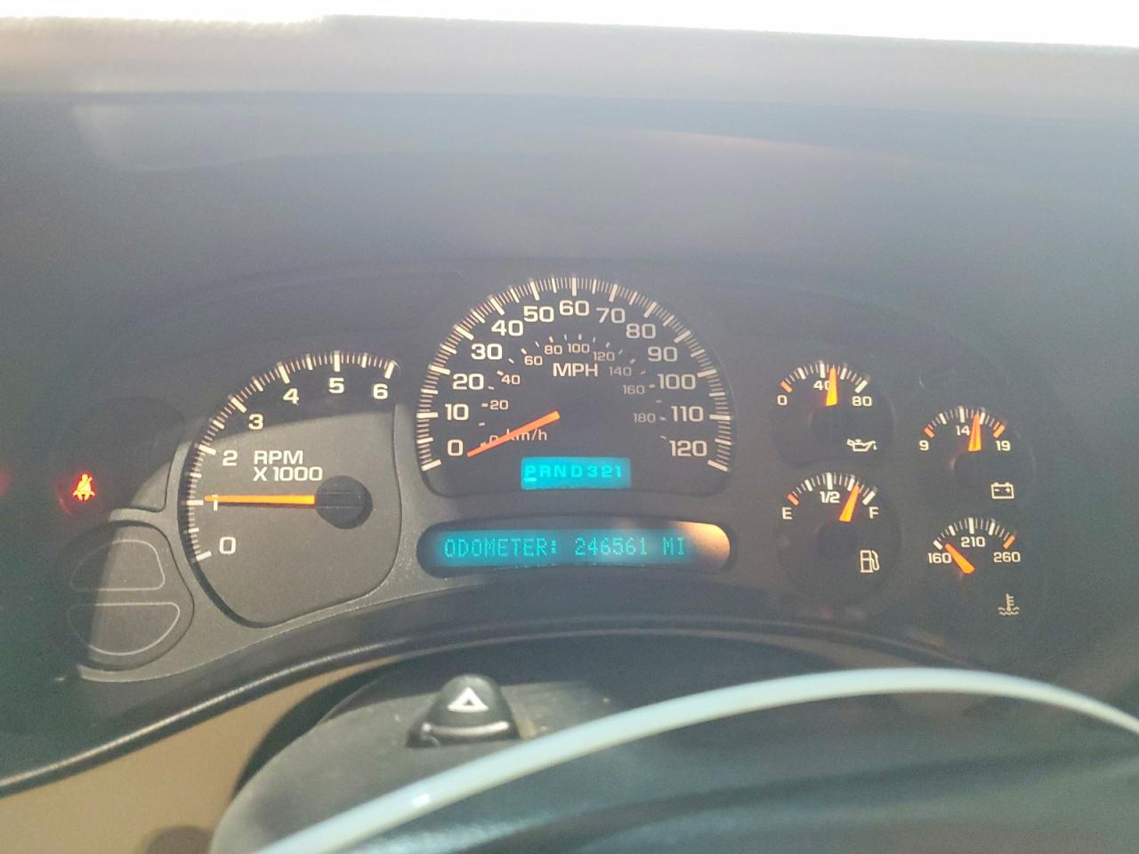 2004 GMC NEW SIERRA C1500 photo 9