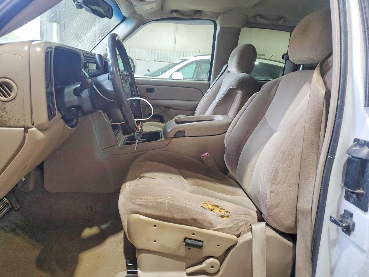 2004 GMC NEW SIERRA C1500 photo 7