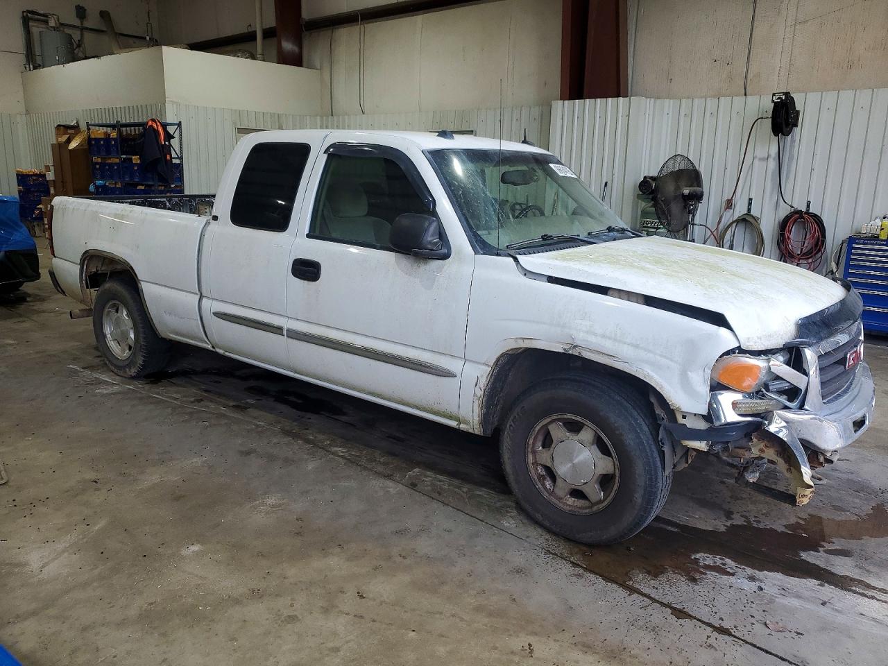 2004 GMC NEW SIERRA C1500 photo 4
