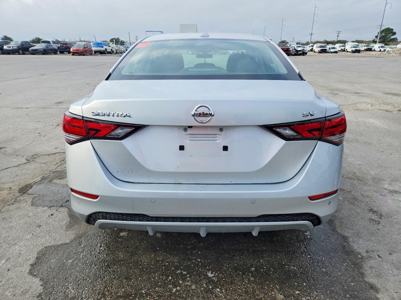 2022 NISSAN SENTRA SV photo 6