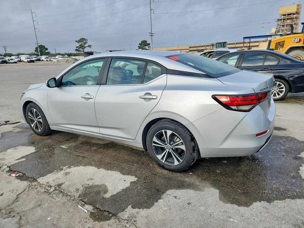 2022 NISSAN SENTRA SV photo 2